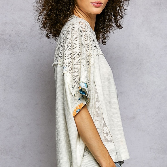 POL Patchwork Blouse - Picture 5 of 6